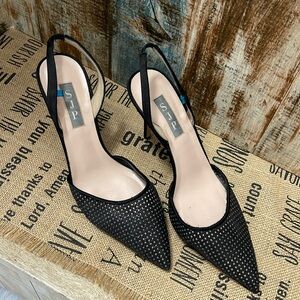 Classic SJP Collection size 37 Black 4” heel